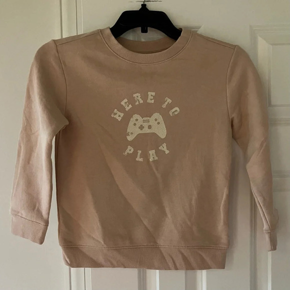 🐱2 /$15 Mix & Match 2 for $15 NWT Kids’ Cat & Jack Beige Gaming Sweater (XS 4/5) - Picture 1 of 4